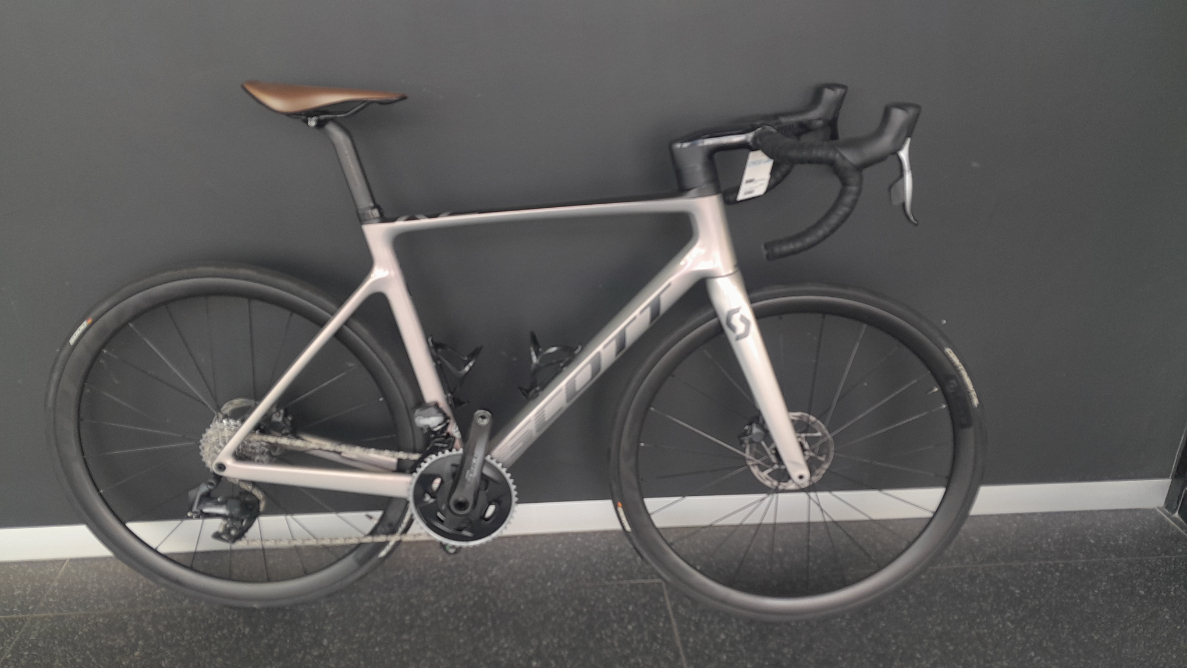 Demo Scott Addict RC 10 Carbon Road Bike 2022