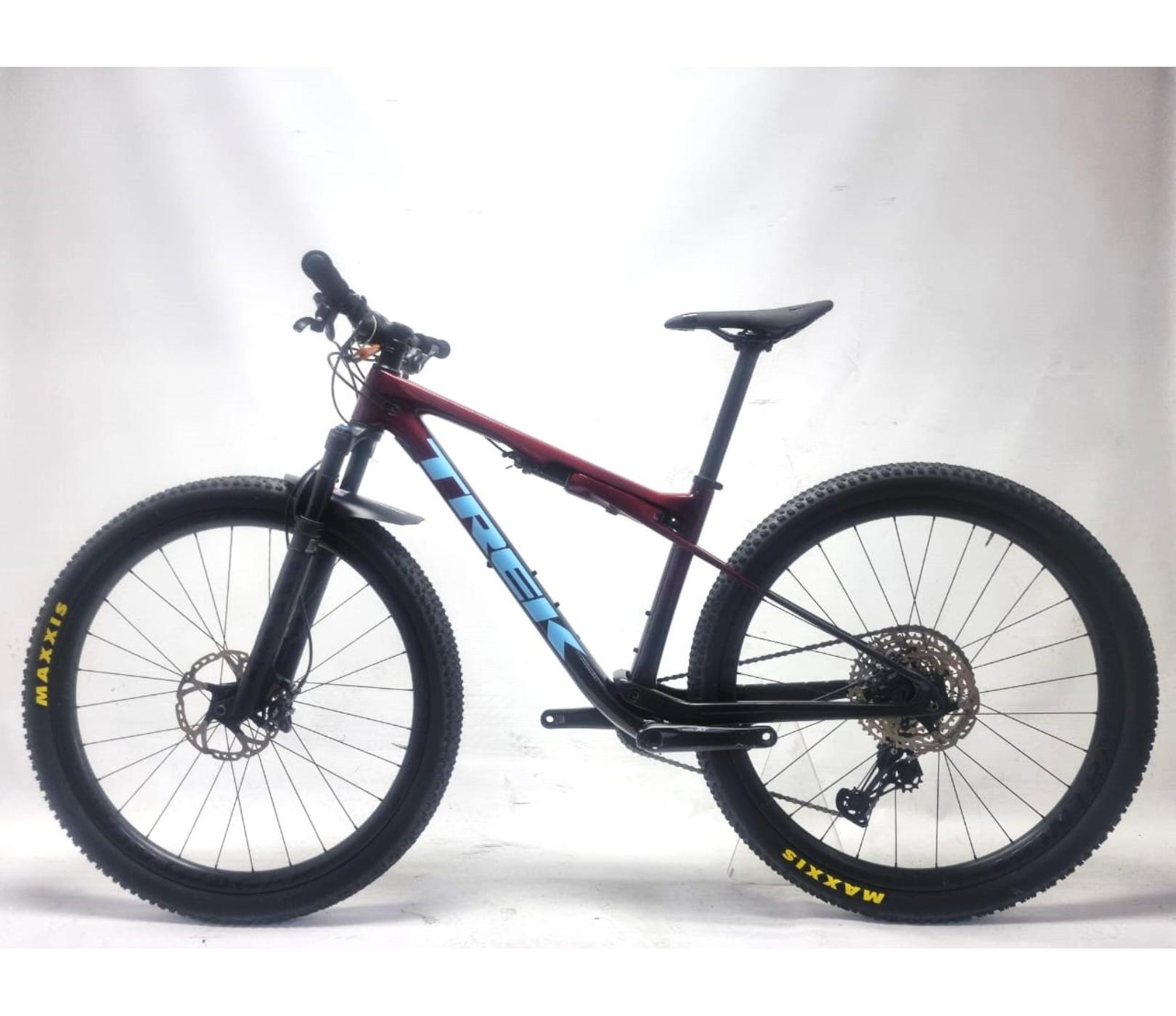 Pre-Owned Trek Supercaliber 9.8 Dual Suspension Carbon MTB - Small