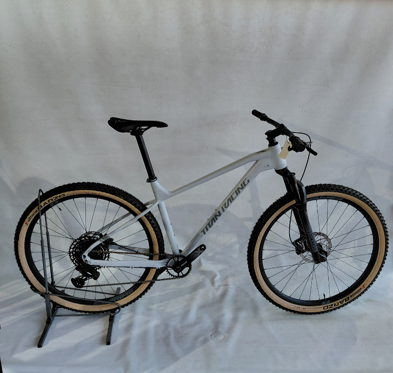 Demo Titan Drone Dash Aluminium Hardtail Mountain Bike 2024 - Large
