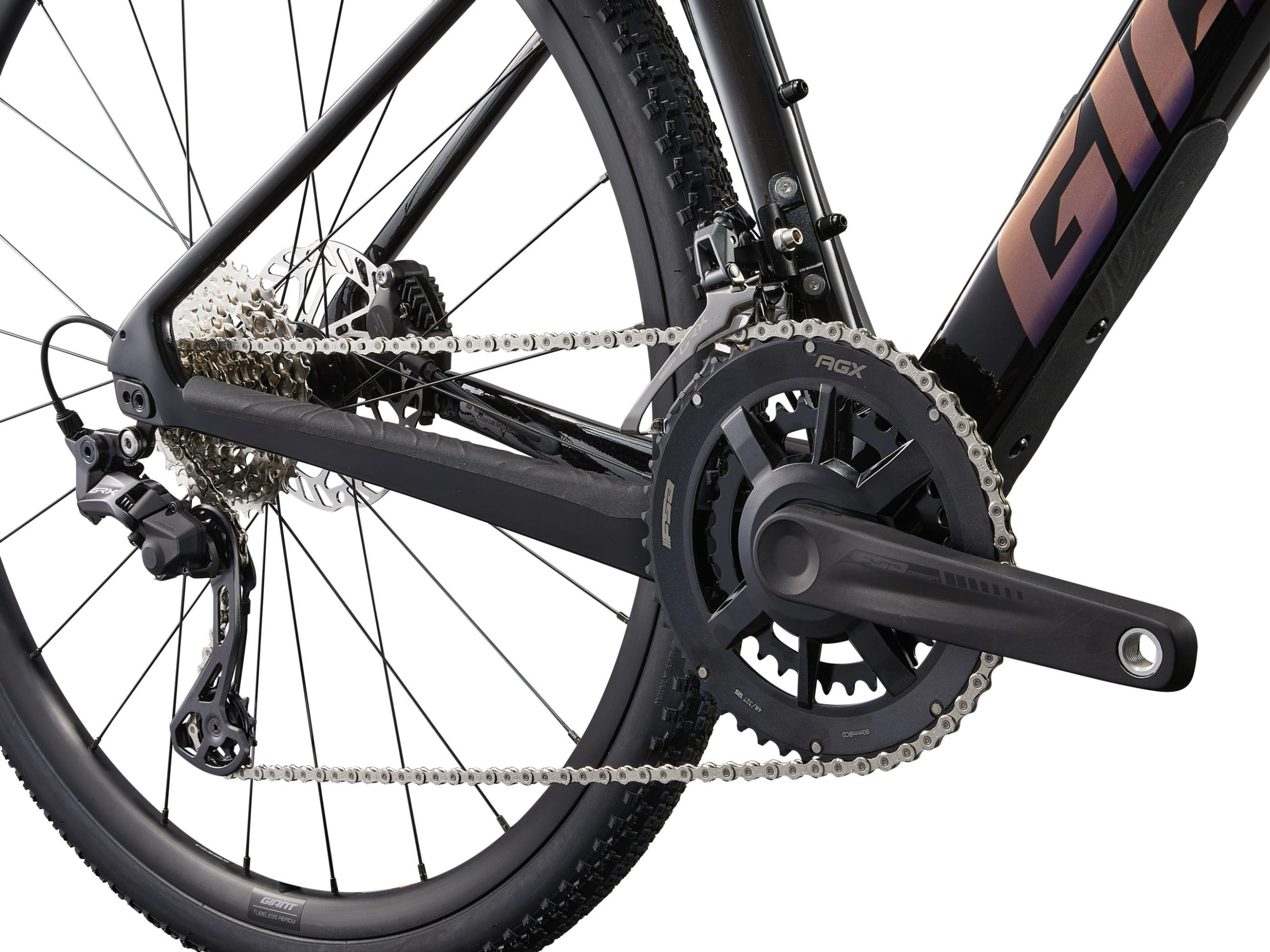 Giant Revolt Advanced 2 Carbon Gravel Bike 2025